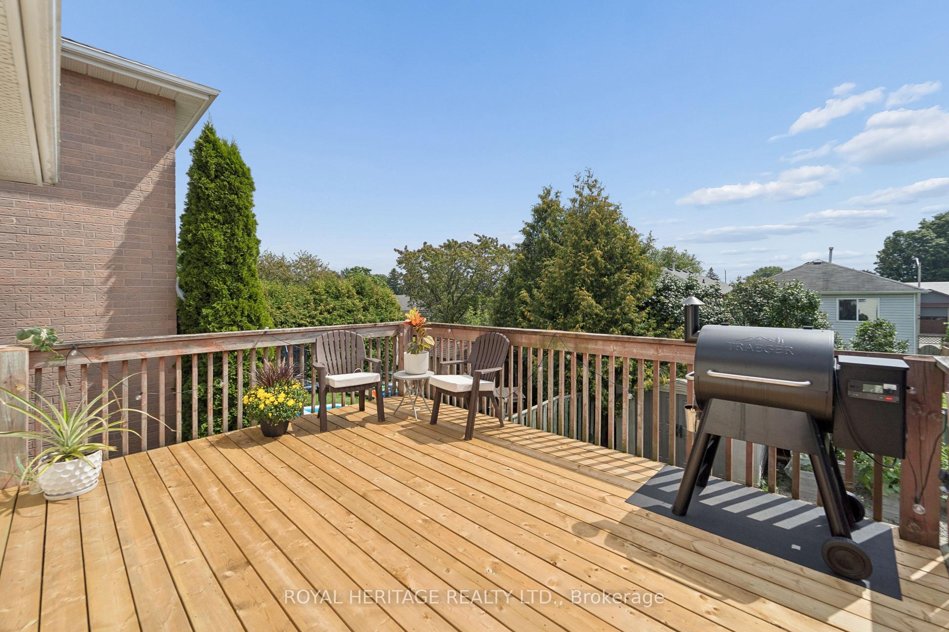 Photo 20 of 28 Glanville Crescent, Clarington, Bowmanville — HOMEH