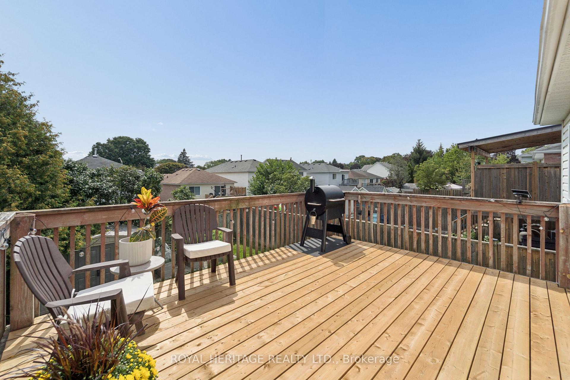 Photo 21 of 28 Glanville Crescent, Clarington, Bowmanville — HOMEH