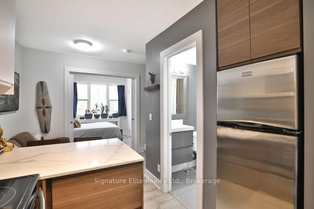 Photo 6 of Unit 303, 112 Alder Crescent, Etobicoke, Long Branch — HOMEH