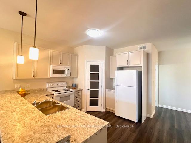 Photo 7 of 54 Ledgerock Court, Quinte West, Sidney Ward — HOMEH