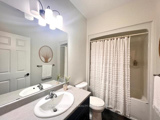 Photo 9 of 54 Ledgerock Court, Quinte West, Sidney Ward — HOMEH