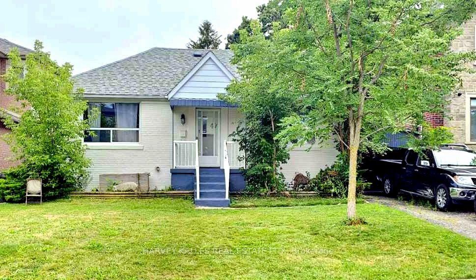 Front of Unit Lower, 47 Stayner Avenue