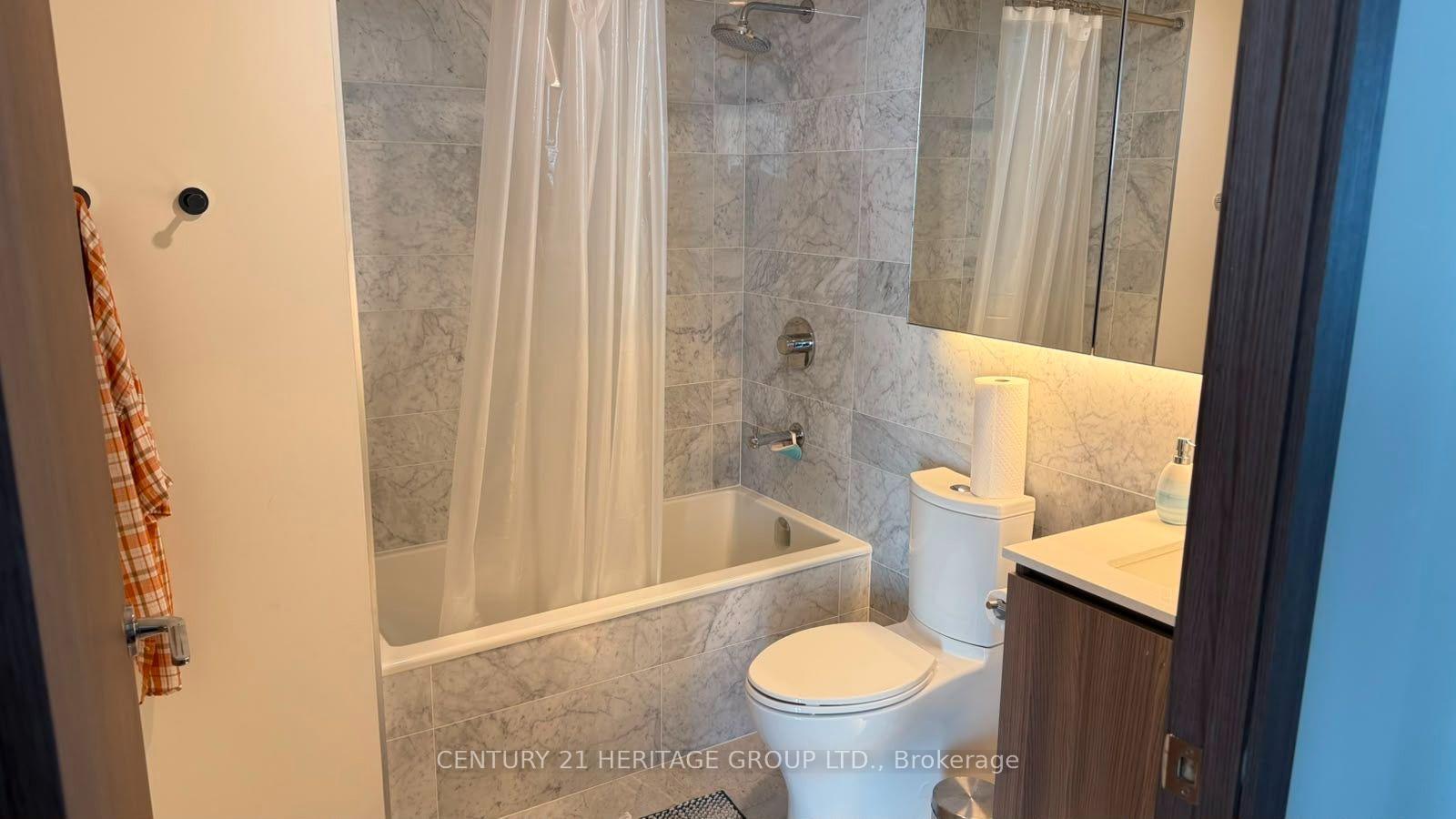 Photo 12 of Unit 4515, 17 Bathurst Street, Toronto, Waterfront Communities — HOMEH