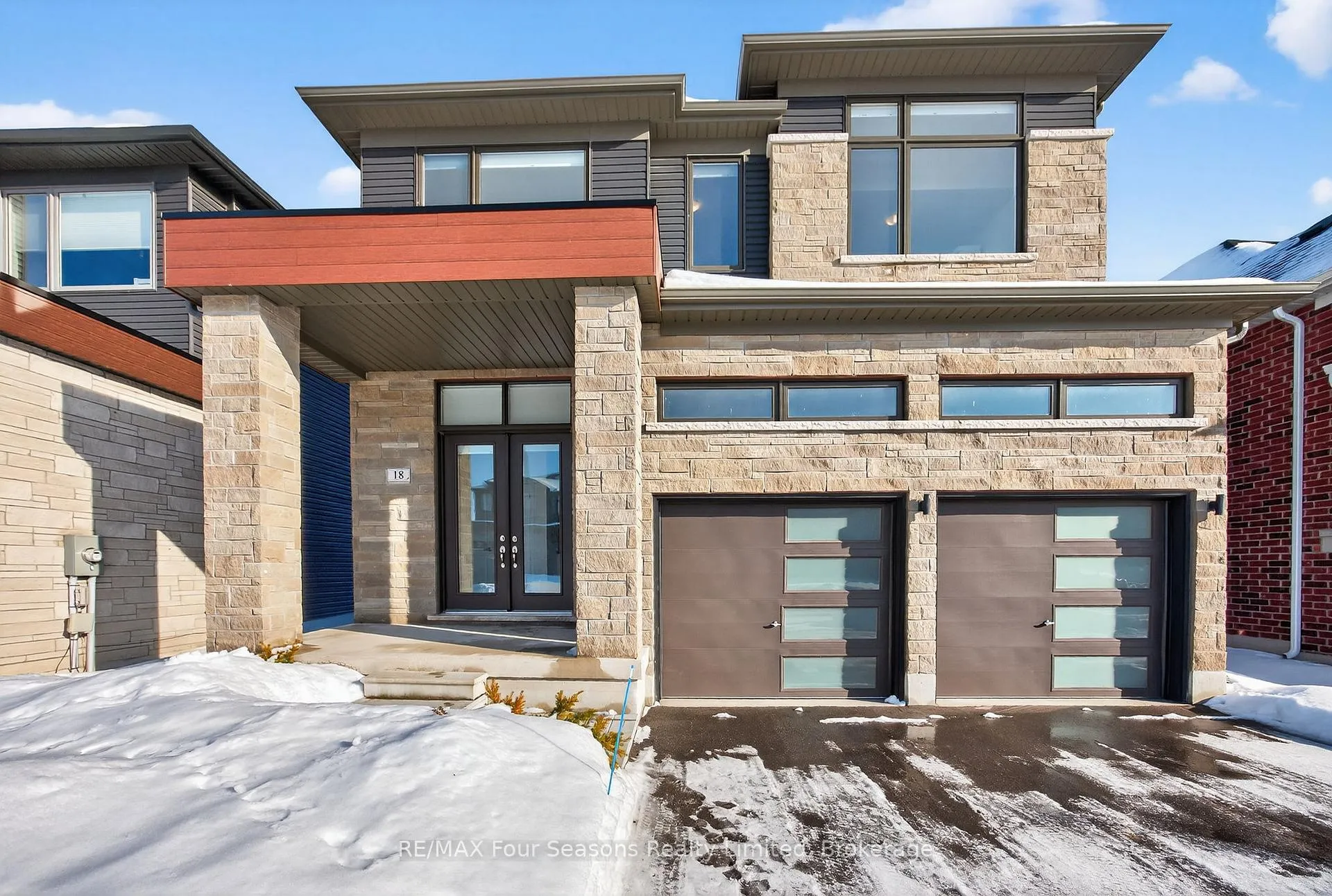 Photo 2 of 18 Beatrice Drive, Wasaga Beach — HOMEH