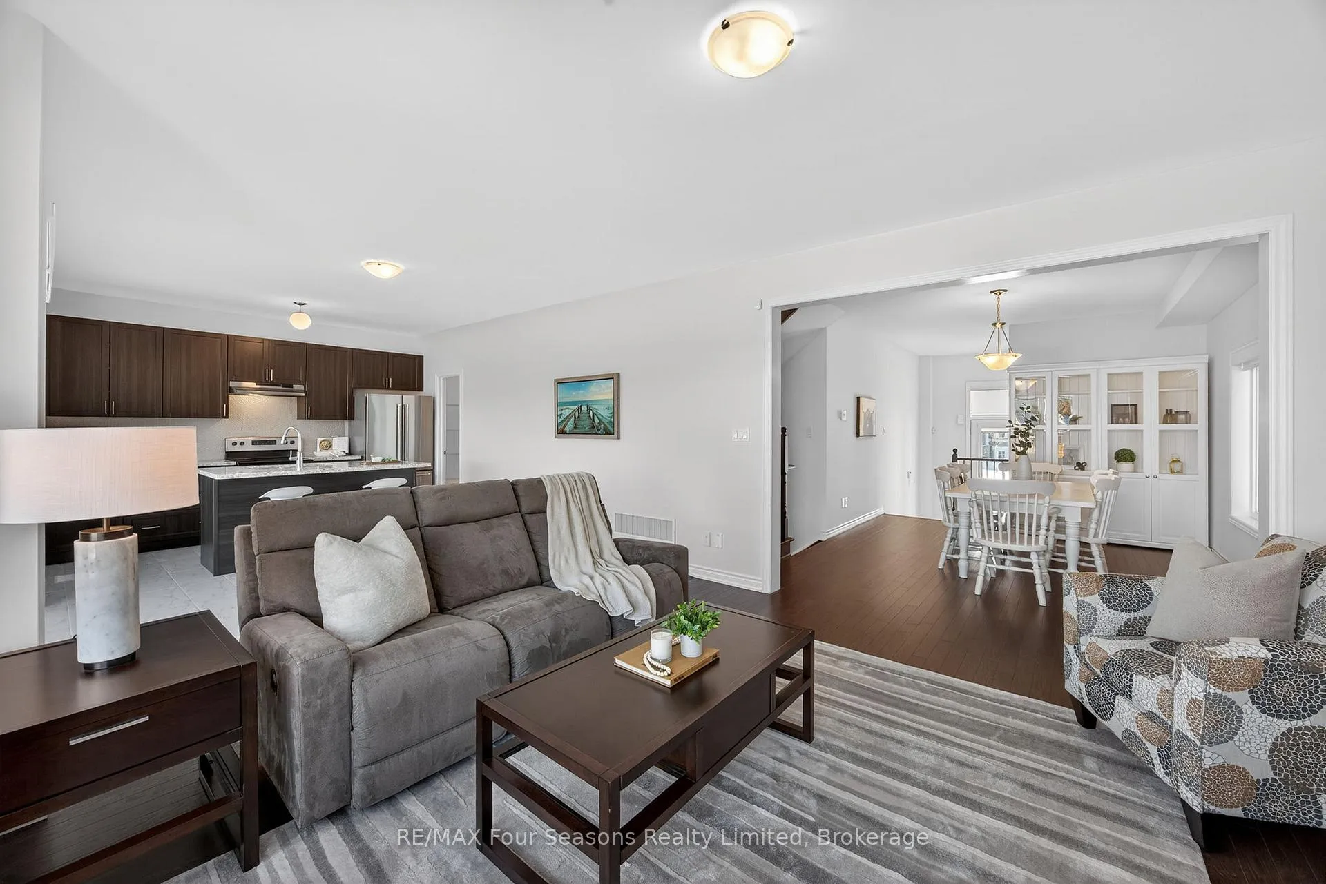 Photo 8 of 18 Beatrice Drive, Wasaga Beach — HOMEH