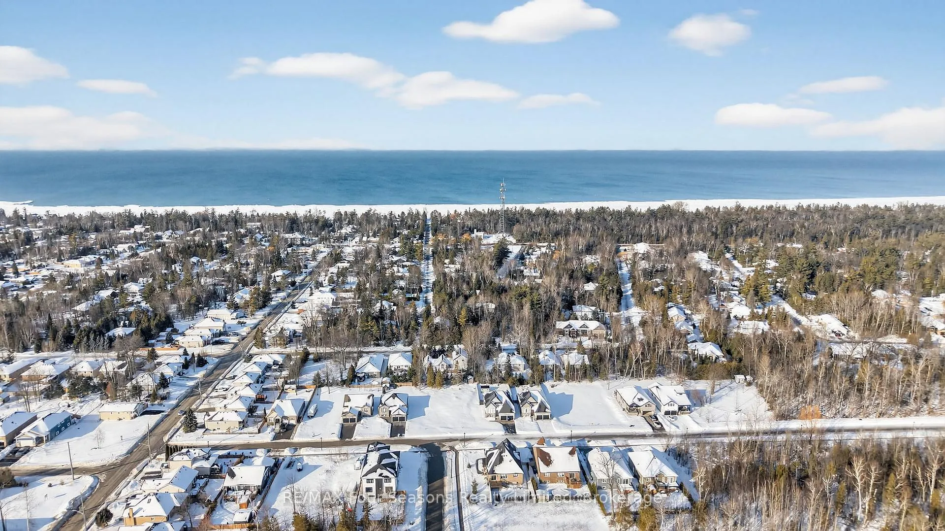 Photo 27 of 18 Beatrice Drive, Wasaga Beach — HOMEH