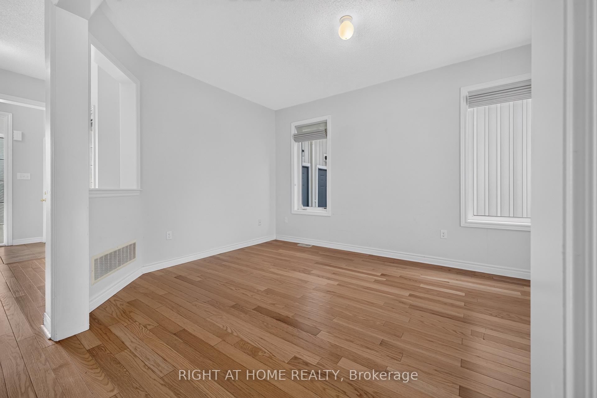 Photo 16 of 78 Blanchard Crescent, Essa, Angus — HOMEH