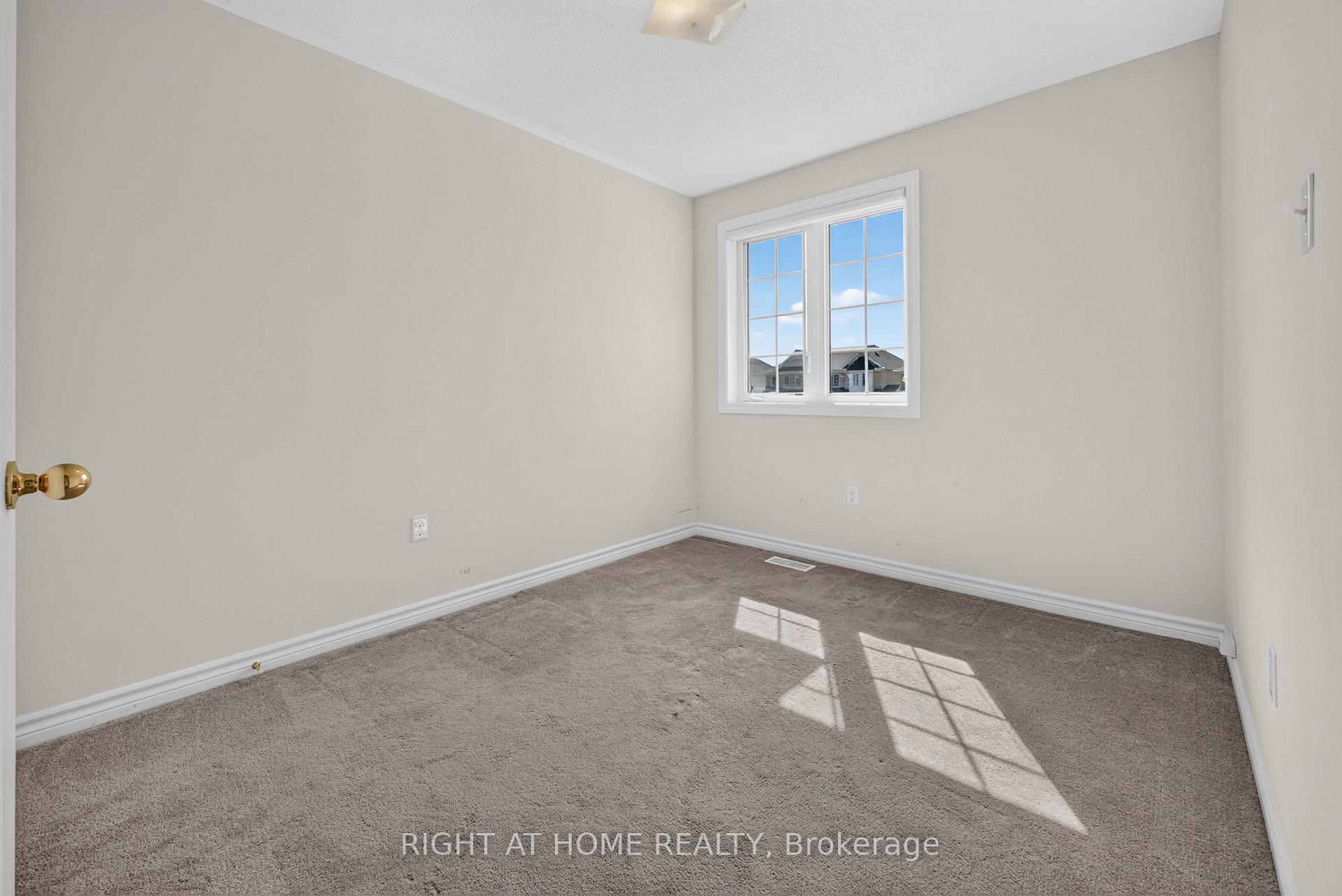 Photo 31 of 78 Blanchard Crescent, Essa, Angus — HOMEH