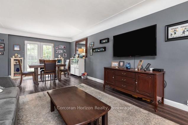 Photo 8 of 43 Wyngate Avenue E, Hamilton, Stoney Creek — HOMEH