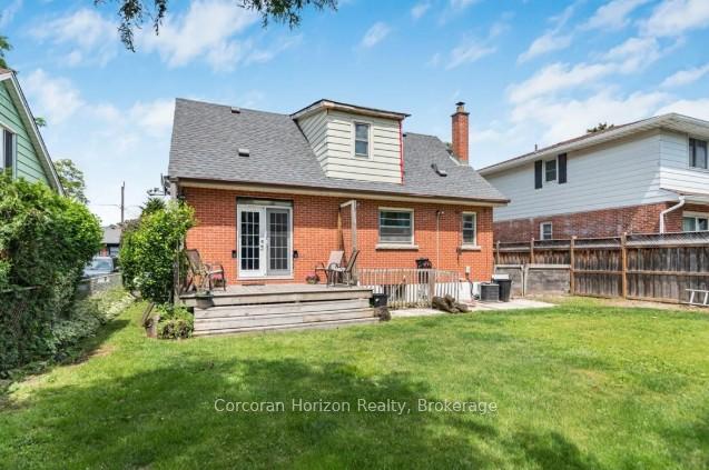 Photo 33 of 43 Wyngate Avenue E, Hamilton, Stoney Creek — HOMEH