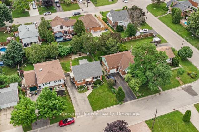 Photo 35 of 43 Wyngate Avenue E, Hamilton, Stoney Creek — HOMEH