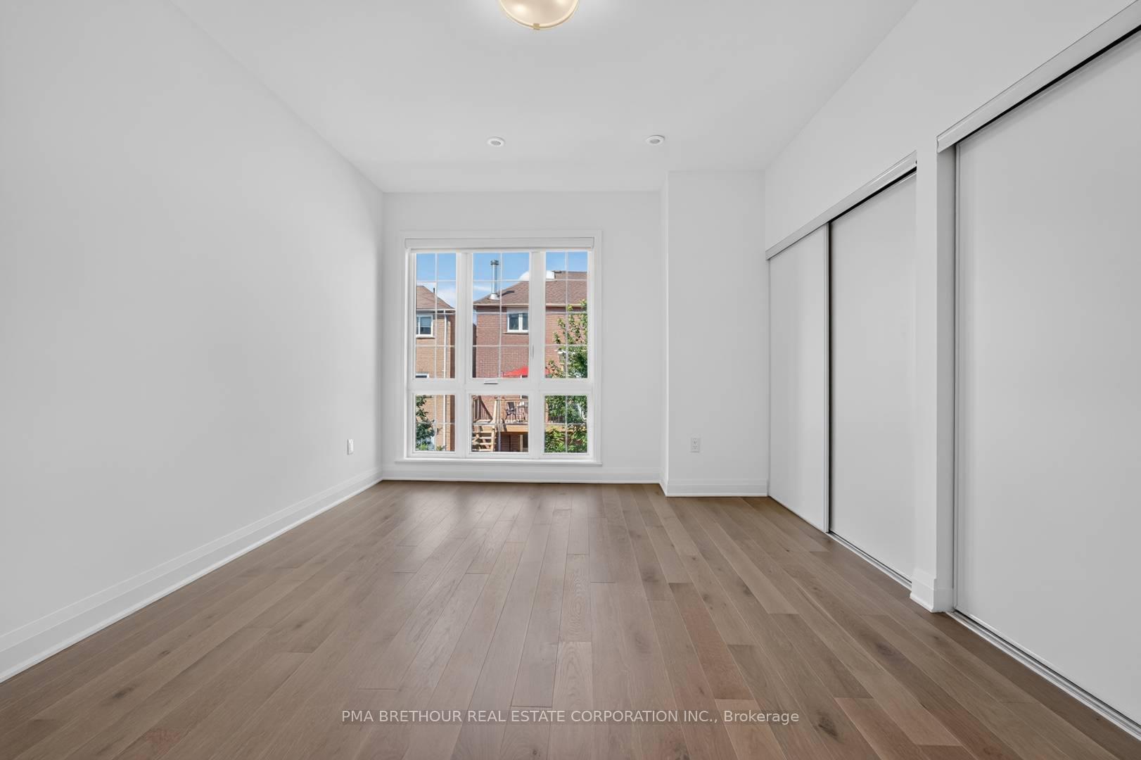 Photo 9 of 101 Alton Crescent, Vaughan, Uplands — HOMEH
