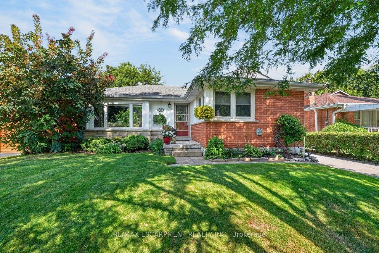 Photo 4 of 465 Springbank Crescent, Burlington, LaSalle — HOMEH