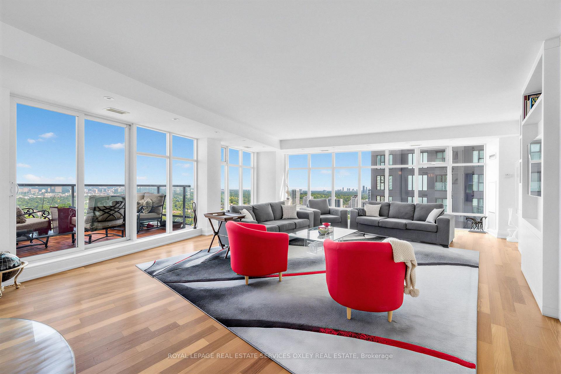 Photo 6 of Unit 3701, 2181 Yonge Street, Toronto, Mount Pleasant West — HOMEH