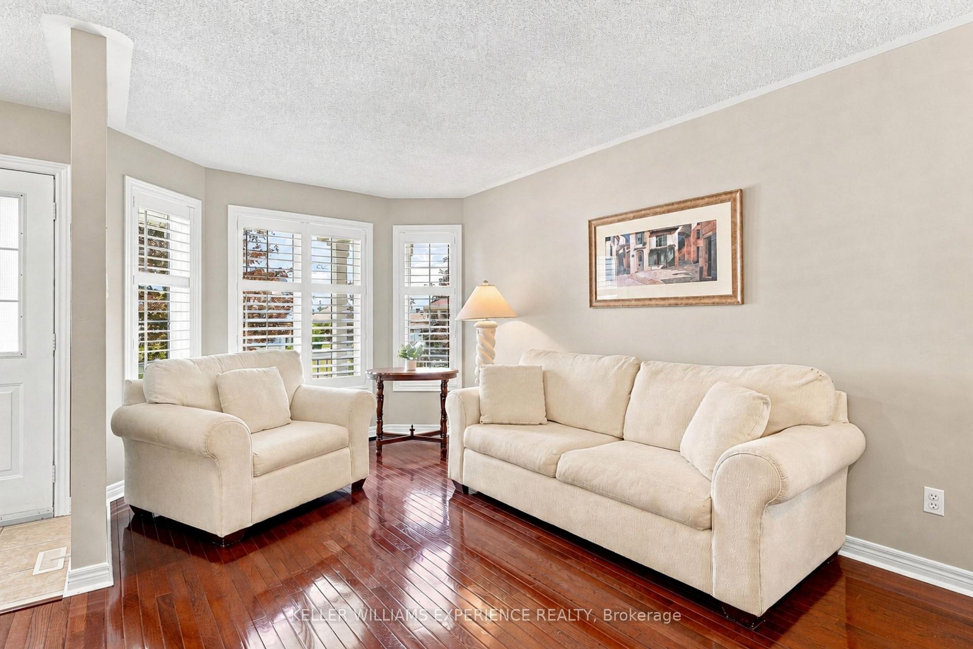 Photo 5 of 7 Stanley Street, Barrie, East Bayfield — HOMEH