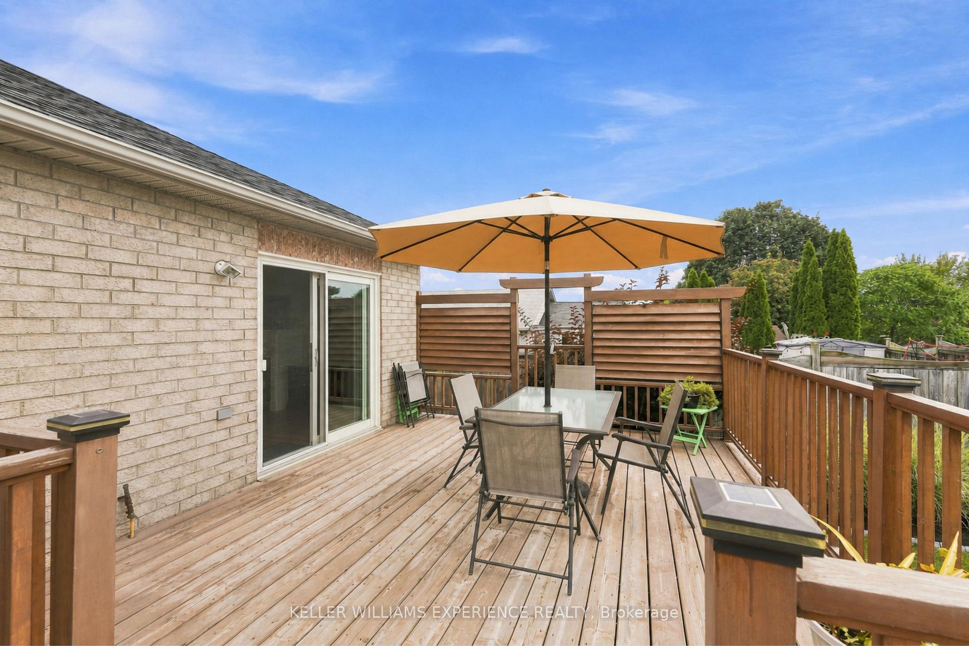 Photo 36 of 7 Stanley Street, Barrie, East Bayfield — HOMEH