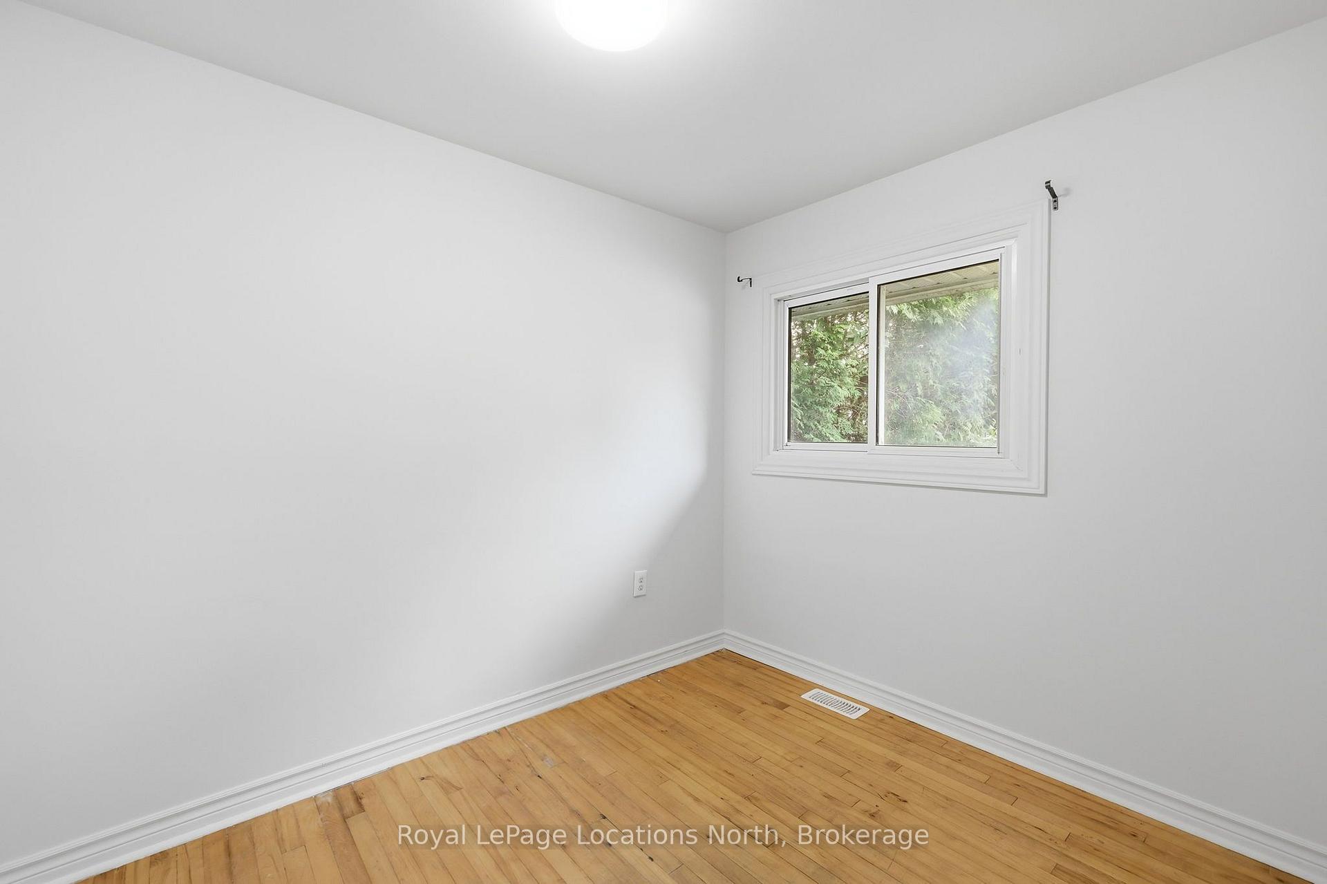 Photo 24 of 515 Maple Street, Collingwood — HOMEH