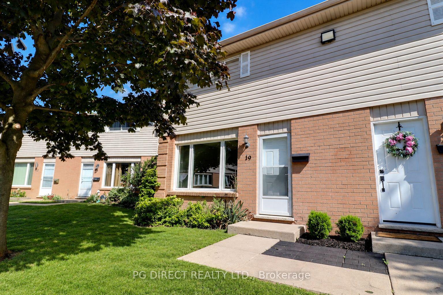 Photo 1 of Unit 19, 75 Gatewood Place, London, East A — HOMEH