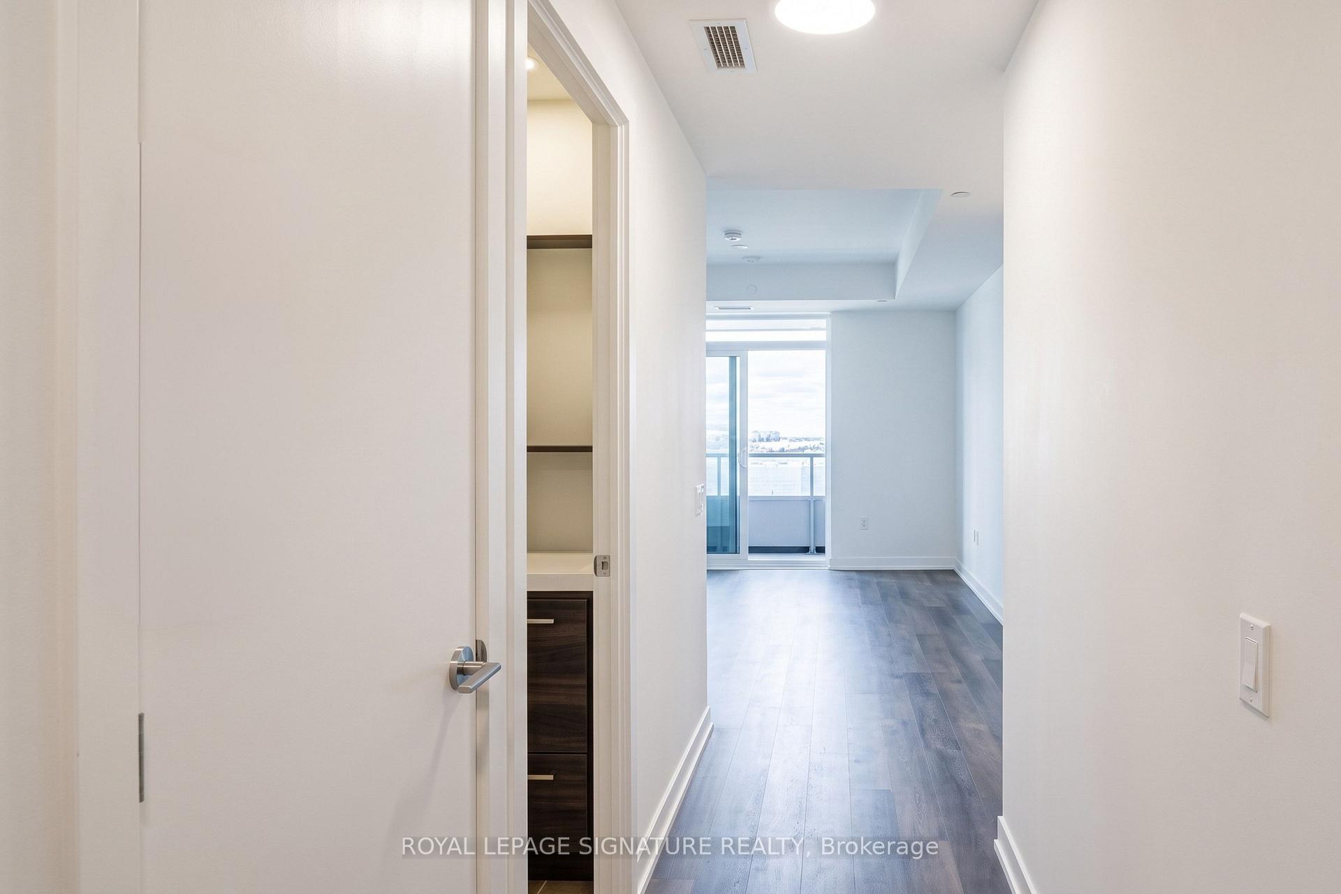 Photo 5 of Unit 1201, 5 Meadowvale Road, Vaughan, Vaughan Corporate Centre — HOMEH