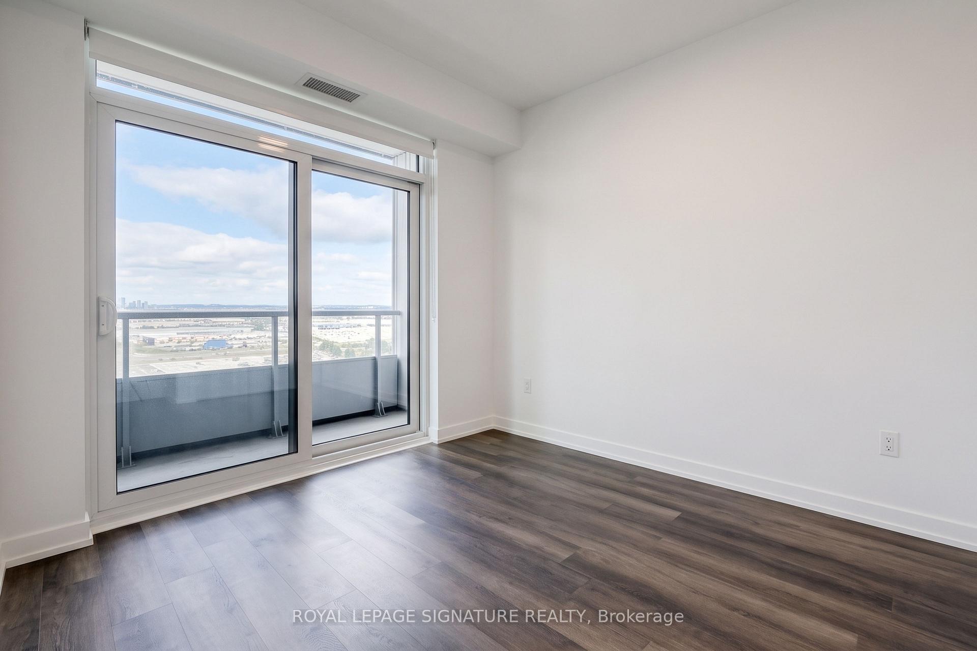Photo 11 of Unit 1201, 5 Meadowvale Road, Vaughan, Vaughan Corporate Centre — HOMEH