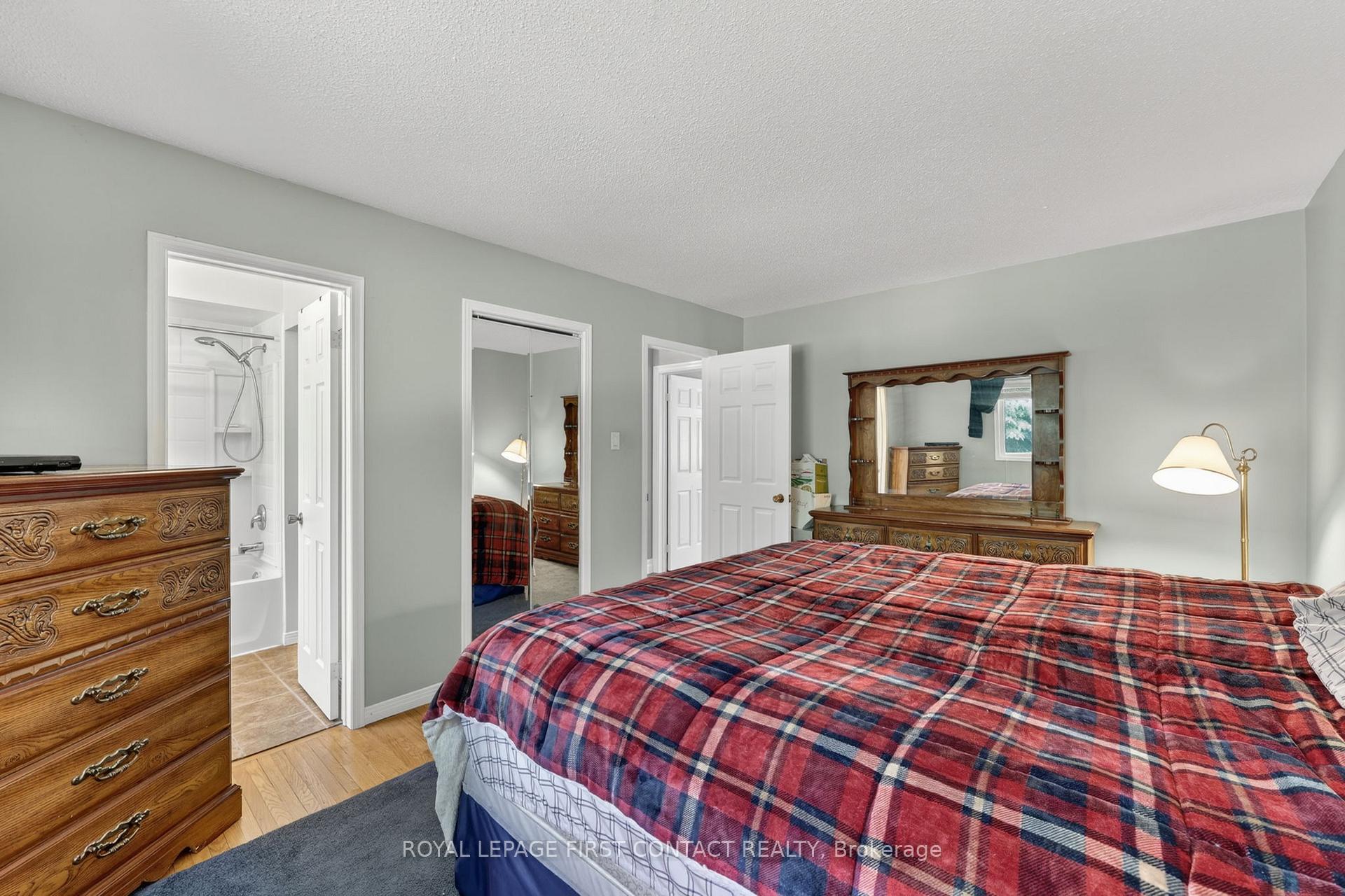 Photo 14 of 60 Willow Landing Road, Springwater, Midhurst — HOMEH