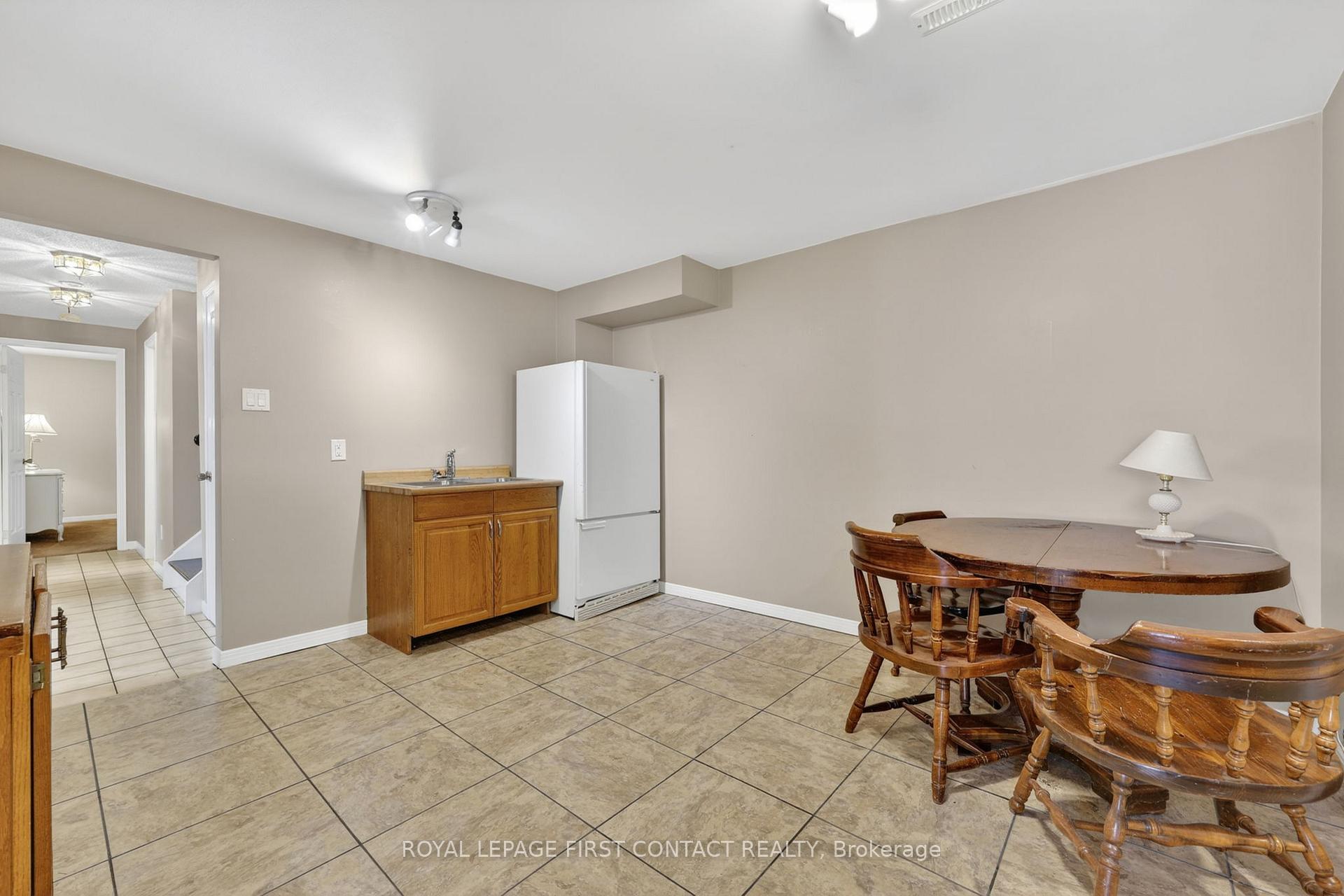 Photo 19 of 60 Willow Landing Road, Springwater, Midhurst — HOMEH