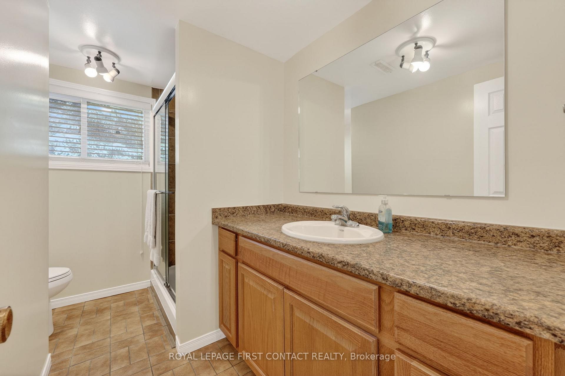 Photo 25 of 60 Willow Landing Road, Springwater, Midhurst — HOMEH