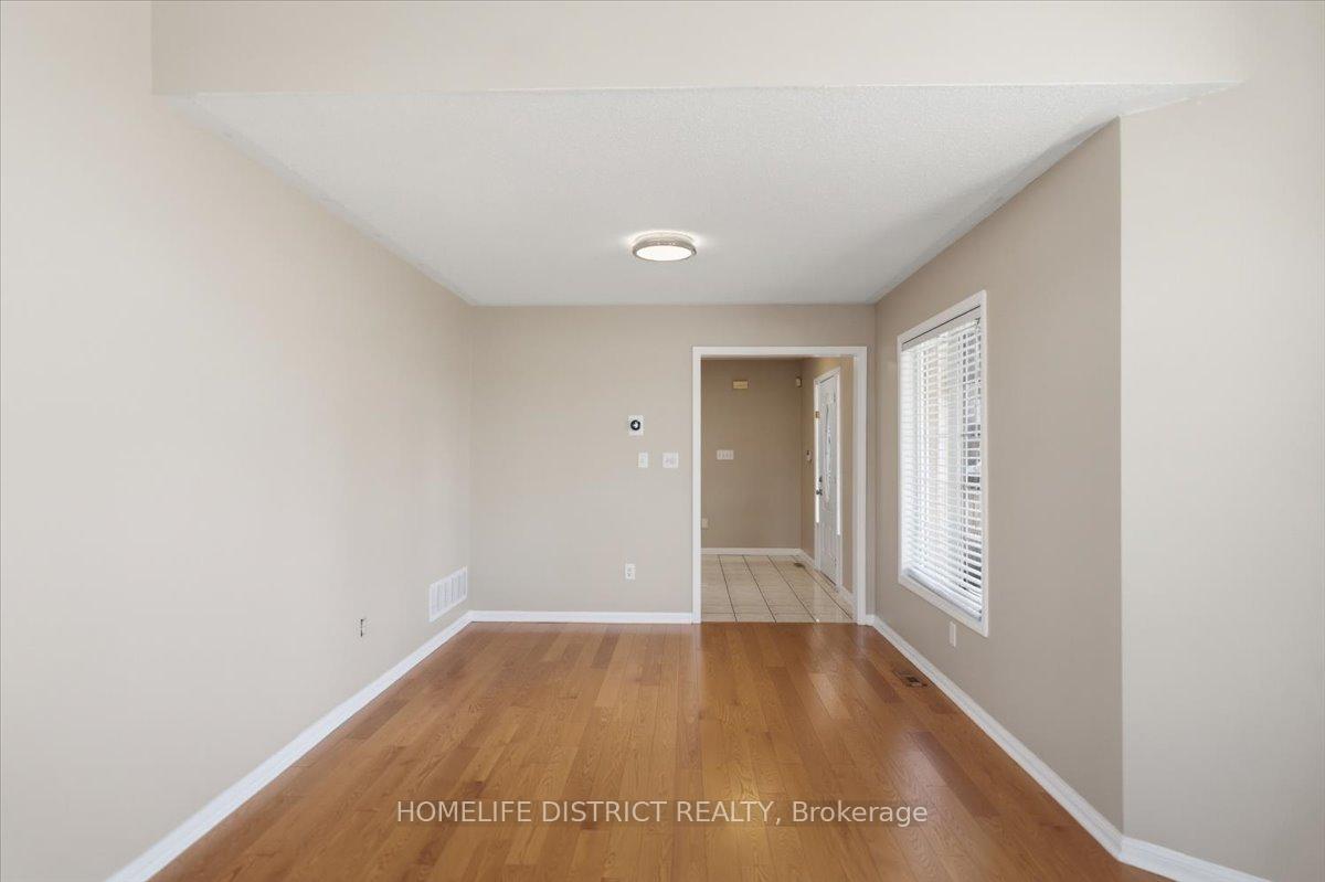 Photo 6 of 901 Bennett Boulevard, Milton, Beaty — HOMEH