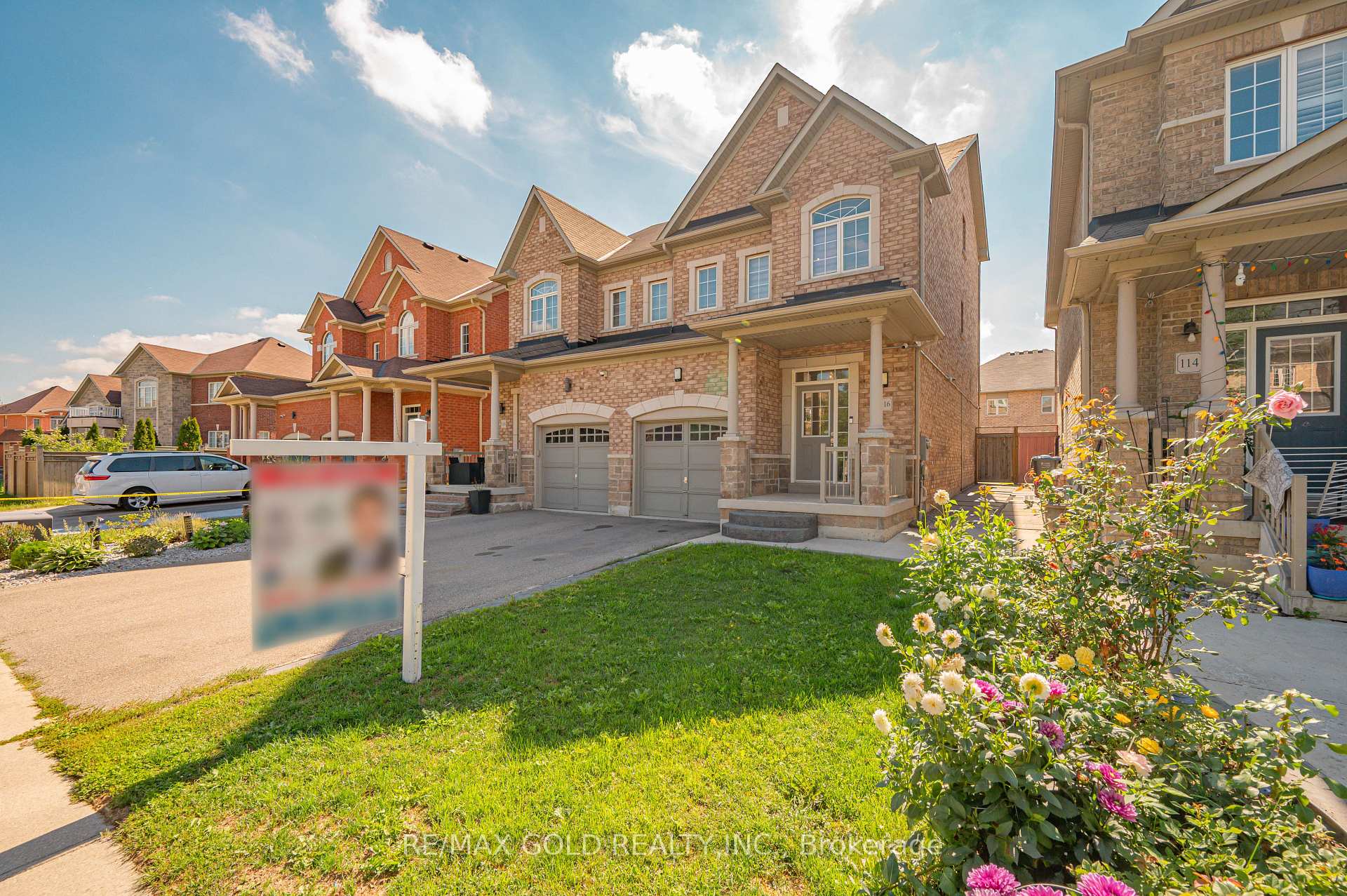 Photo 3 of 116 Lesabre Crescent, Brampton, Bram East — HOMEH