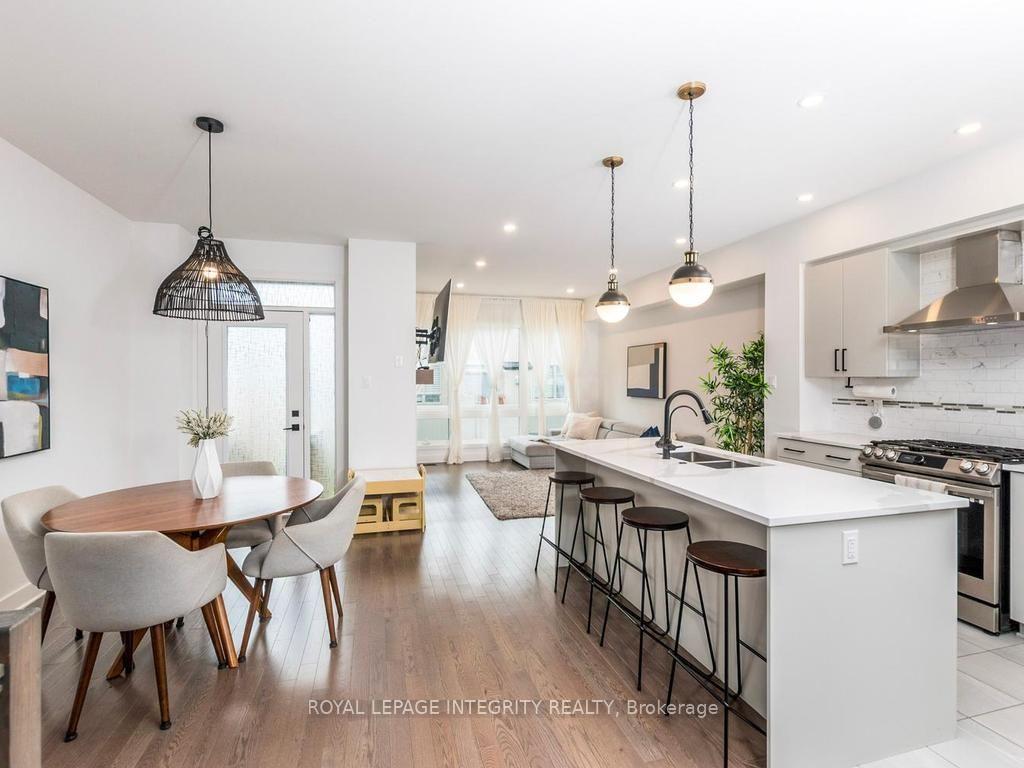 Photo 5 of 602 Cordelette Circle, Ottawa, Mer Bleue/Bradley Estates/Anderson Park — HOMEH