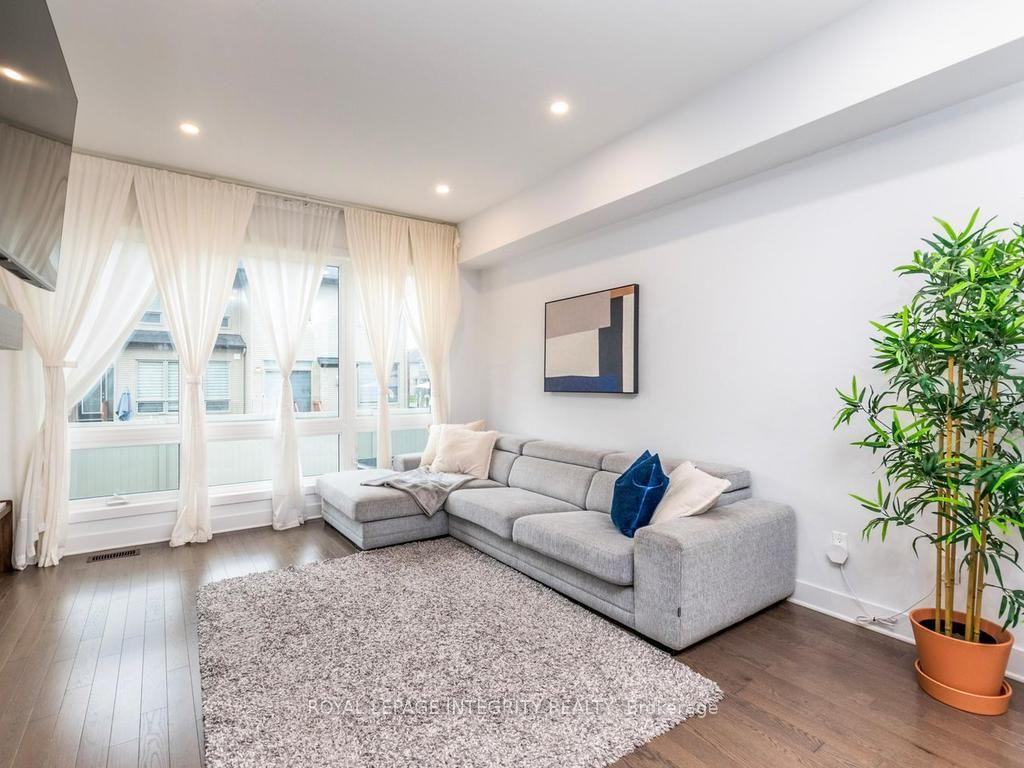 Photo 6 of 602 Cordelette Circle, Ottawa, Mer Bleue/Bradley Estates/Anderson Park — HOMEH