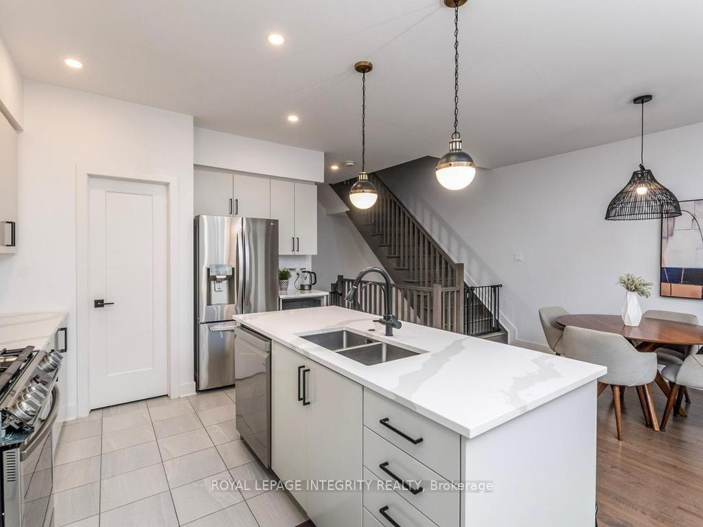 Photo 14 of 602 Cordelette Circle, Ottawa, Mer Bleue/Bradley Estates/Anderson Park — HOMEH