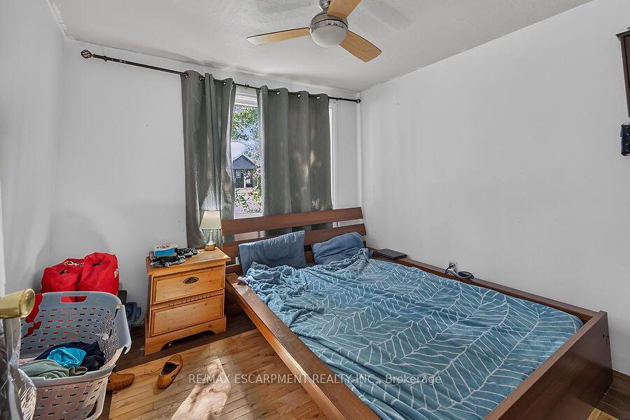 Photo 4 of 576 Rosseau Road, Hamilton, Rosedale — HOMEH