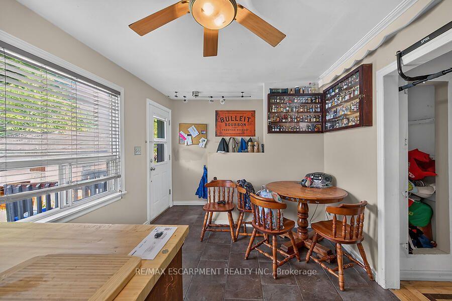 Photo 10 of 576 Rosseau Road, Hamilton, Rosedale — HOMEH