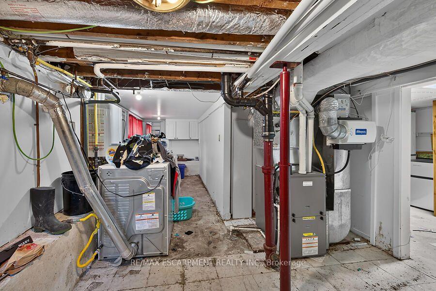 Photo 12 of 576 Rosseau Road, Hamilton, Rosedale — HOMEH