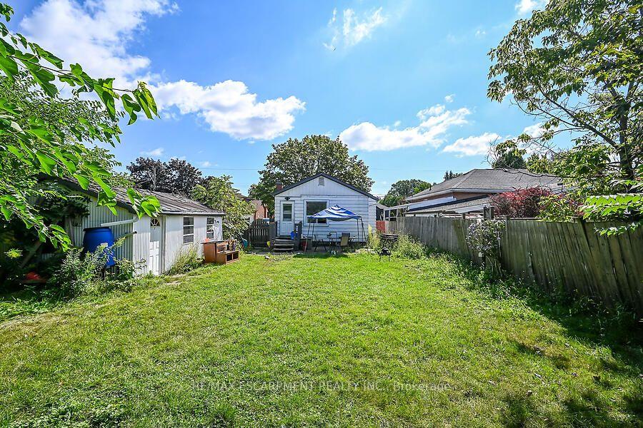 Photo 16 of 576 Rosseau Road, Hamilton, Rosedale — HOMEH