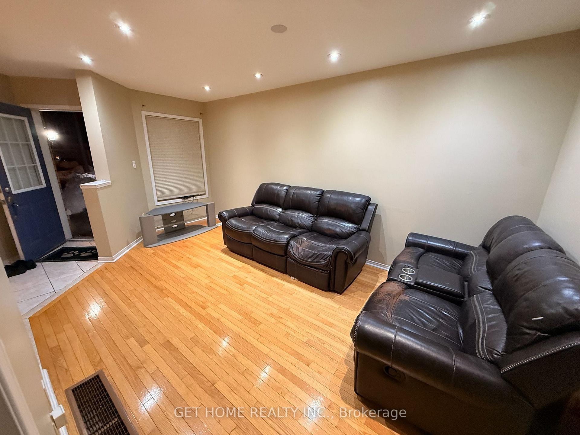 Photo 3 of Unit Main, 240 Mclevin Avenue, Scarborough, Malvern — HOMEH
