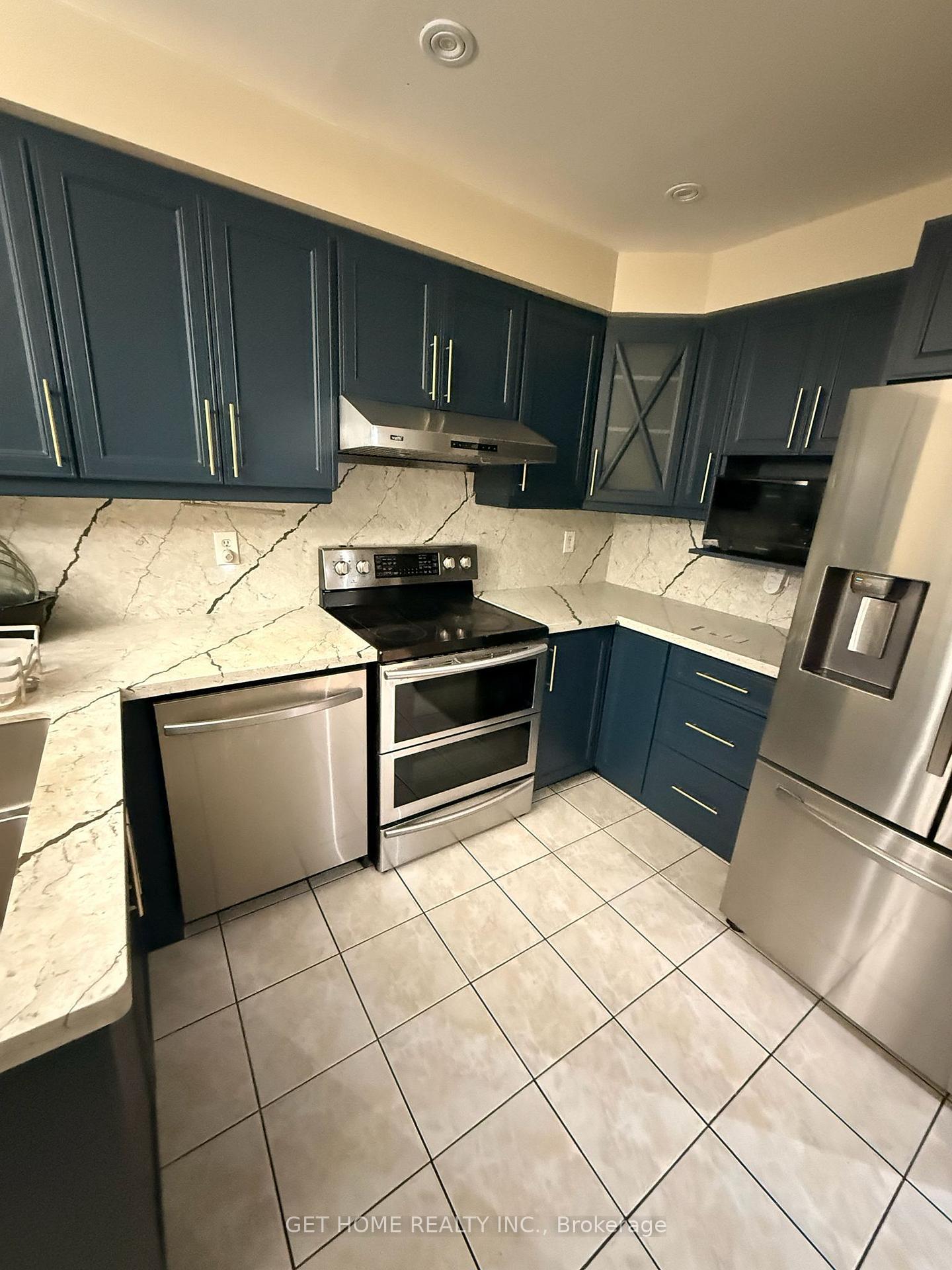Photo 4 of Unit Main, 240 Mclevin Avenue, Scarborough, Malvern — HOMEH