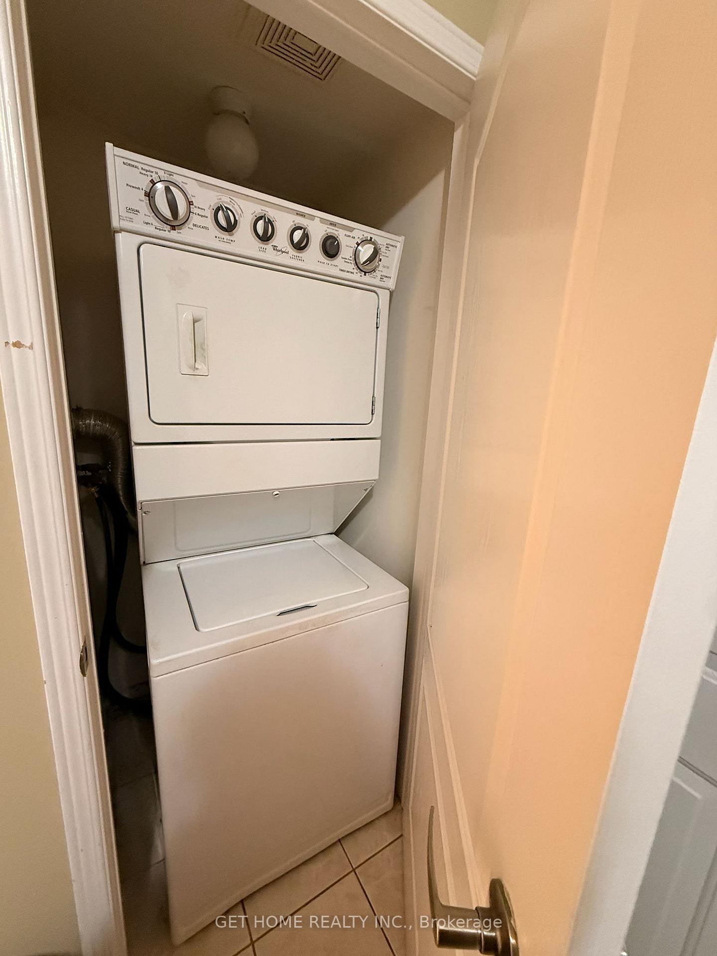 Photo 12 of Unit Main, 240 Mclevin Avenue, Scarborough, Malvern — HOMEH