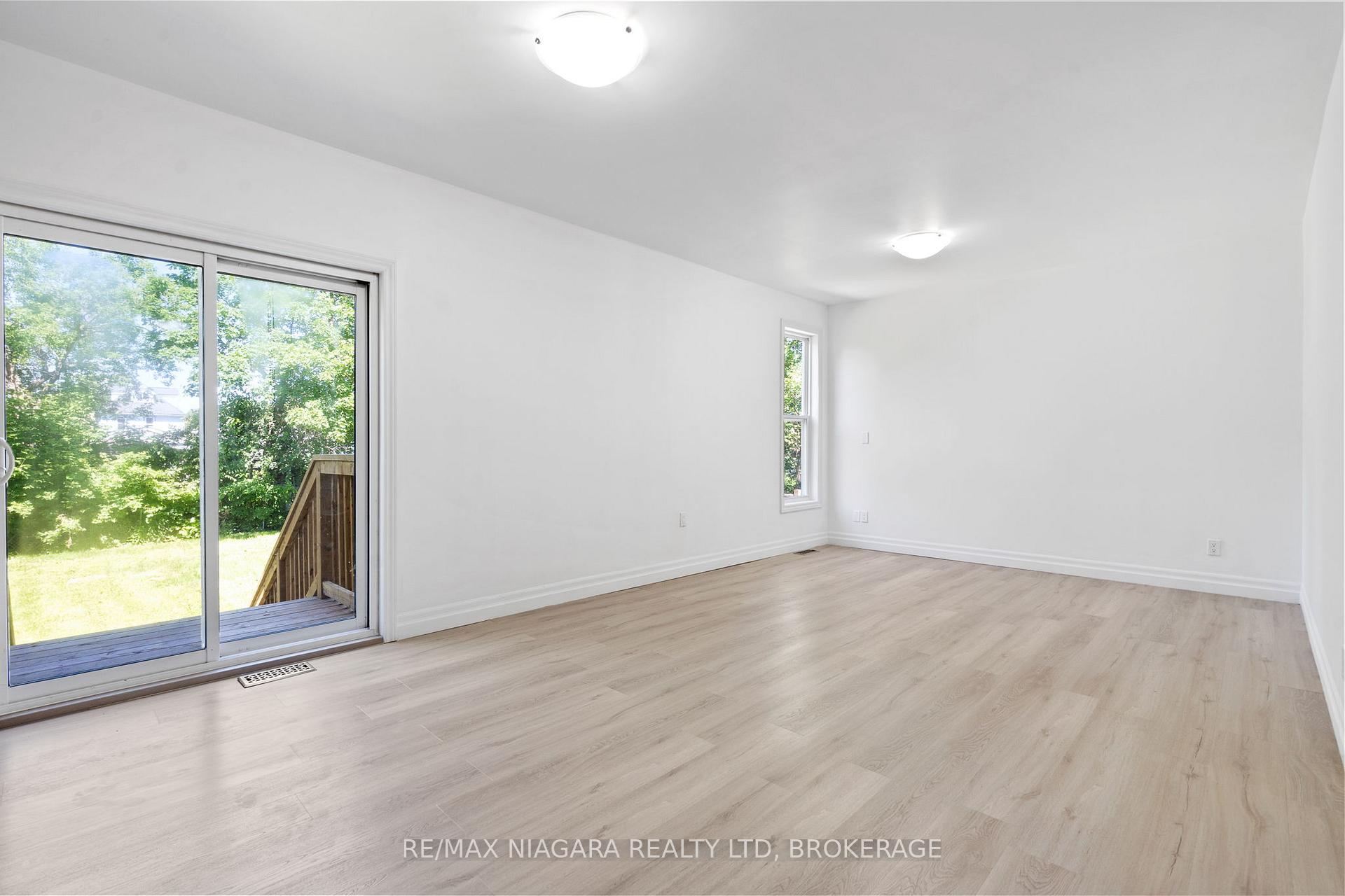 Photo 5 of 46A Pelham Road, St. Catharines, Western Hill — HOMEH