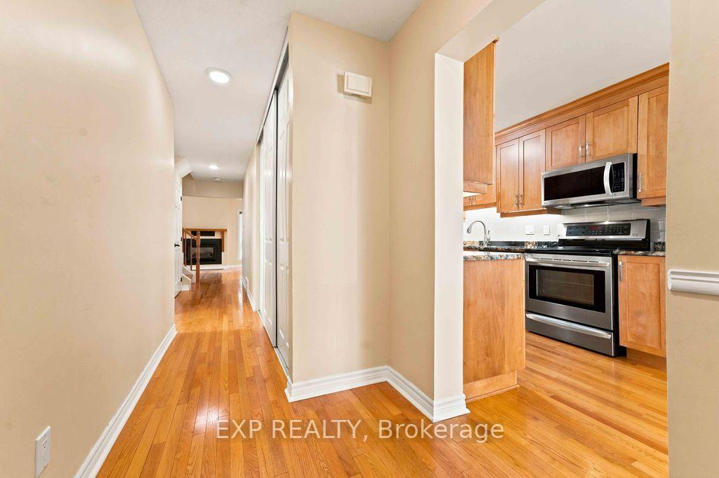 Photo 4 of 28 Glenmoriston Avenue, Ottawa, Kanata - Glencairn/Hazeldean — HOMEH