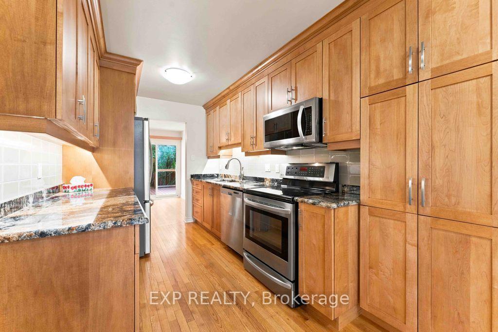 Photo 7 of 28 Glenmoriston Avenue, Ottawa, Kanata - Glencairn/Hazeldean — HOMEH