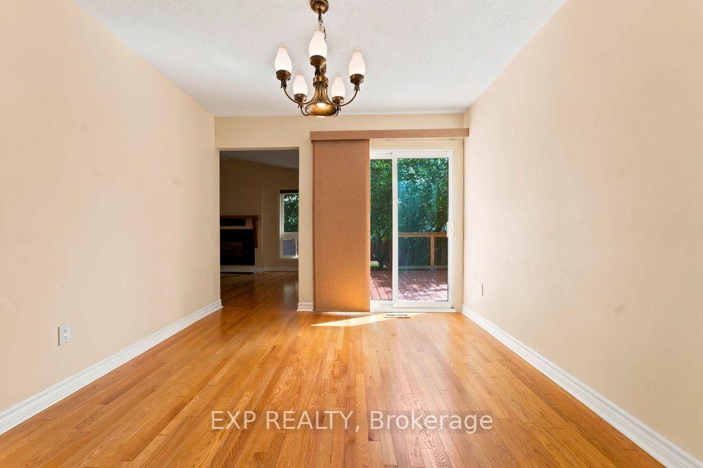 Photo 11 of 28 Glenmoriston Avenue, Ottawa, Kanata - Glencairn/Hazeldean — HOMEH