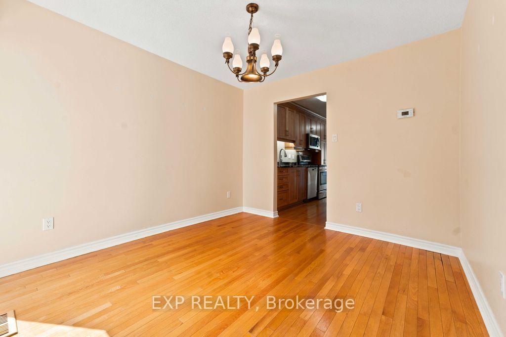 Photo 12 of 28 Glenmoriston Avenue, Ottawa, Kanata - Glencairn/Hazeldean — HOMEH