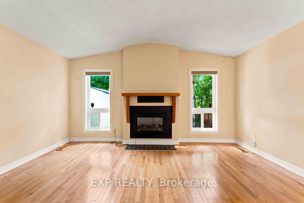 Photo 16 of 28 Glenmoriston Avenue, Ottawa, Kanata - Glencairn/Hazeldean — HOMEH