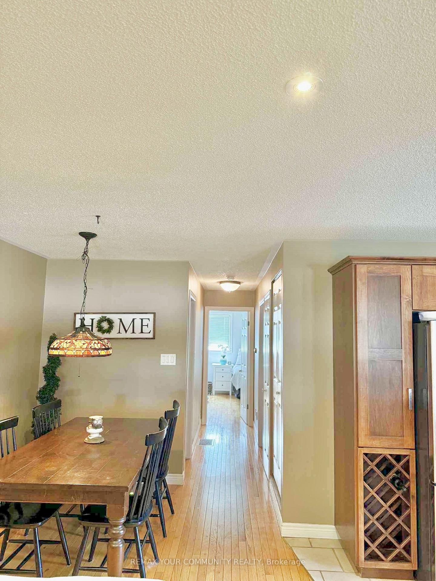 Photo 5 of 69 Branlyn Crescent, Brantford, Lynden Hills — HOMEH