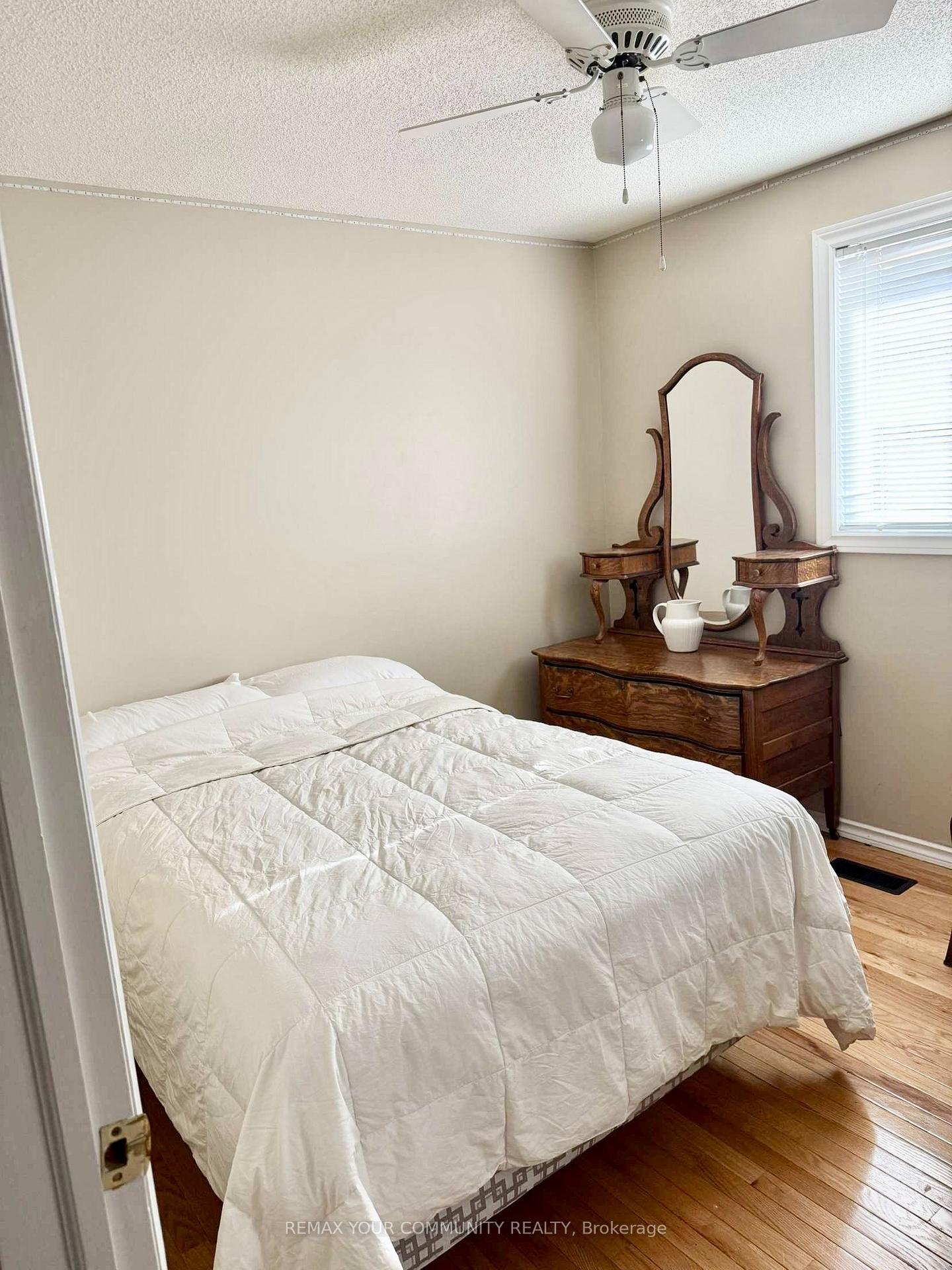 Photo 9 of 69 Branlyn Crescent, Brantford, Lynden Hills — HOMEH
