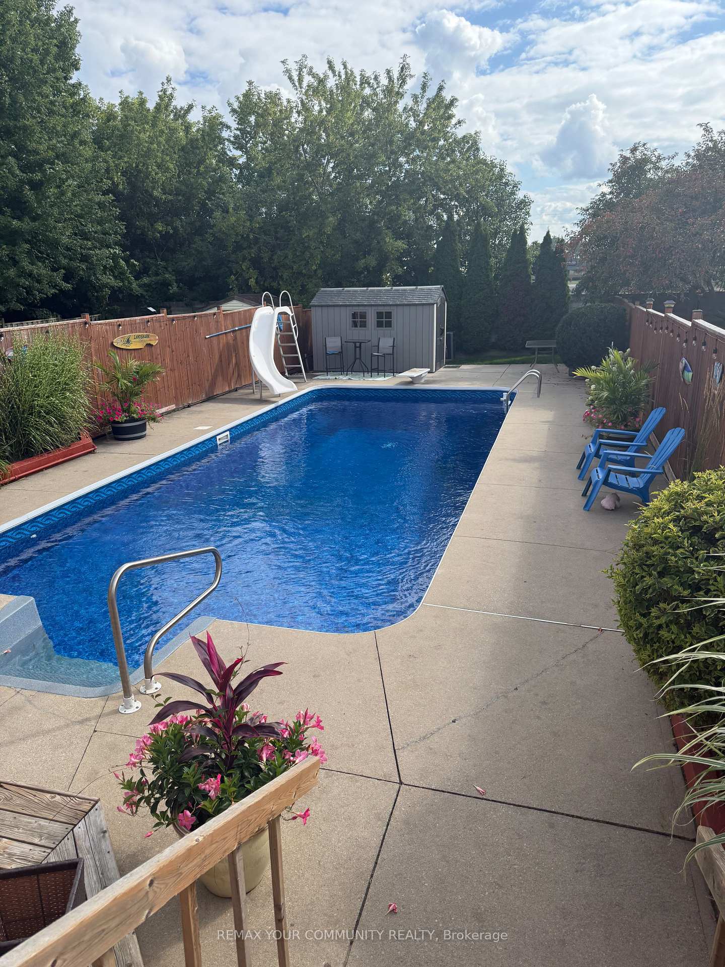 Photo 22 of 69 Branlyn Crescent, Brantford, Lynden Hills — HOMEH