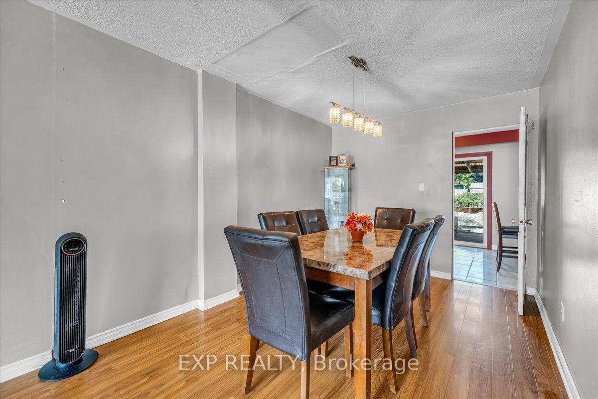 Photo 8 of 3313 Acala Crescent, Mississauga, Mississauga Valleys — HOMEH