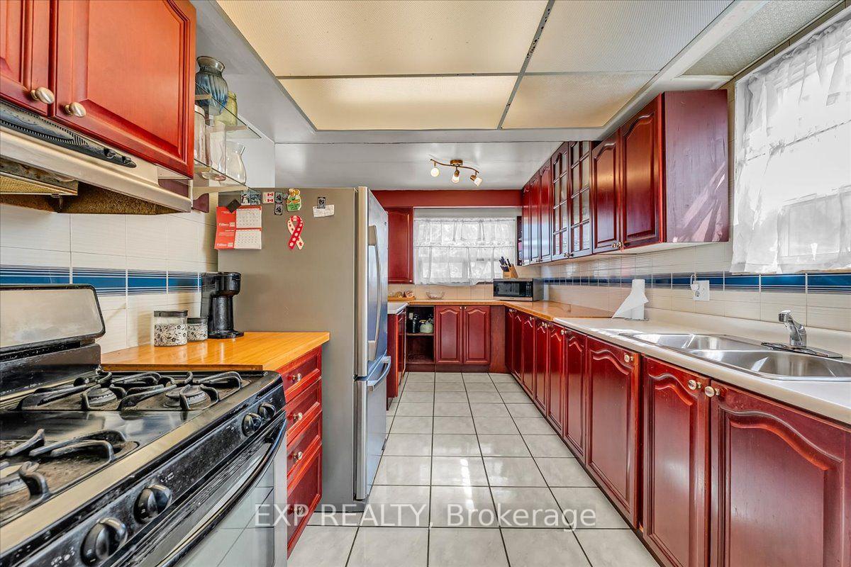Photo 10 of 3313 Acala Crescent, Mississauga, Mississauga Valleys — HOMEH